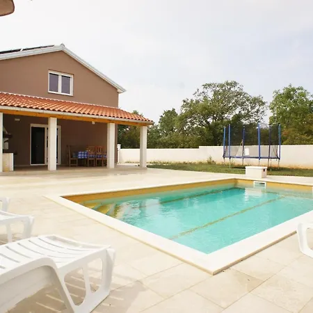 Vakantiehuis Holiday In Peroj Istrien 8650 Vodnjan