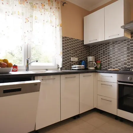 Vakantiehuis Holiday In Peroj Istrien 8650