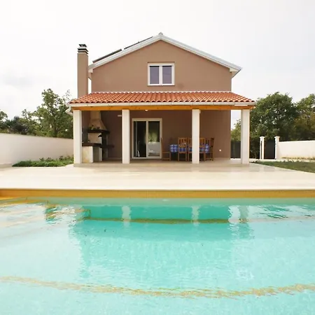 Holiday In Peroj Istrien 8650 Vakantiehuis Vodnjan
